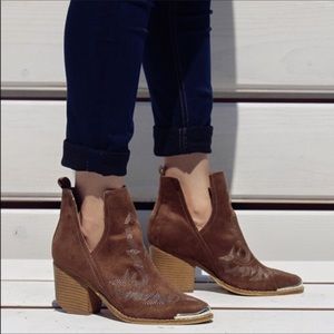 Suede cowboy boot